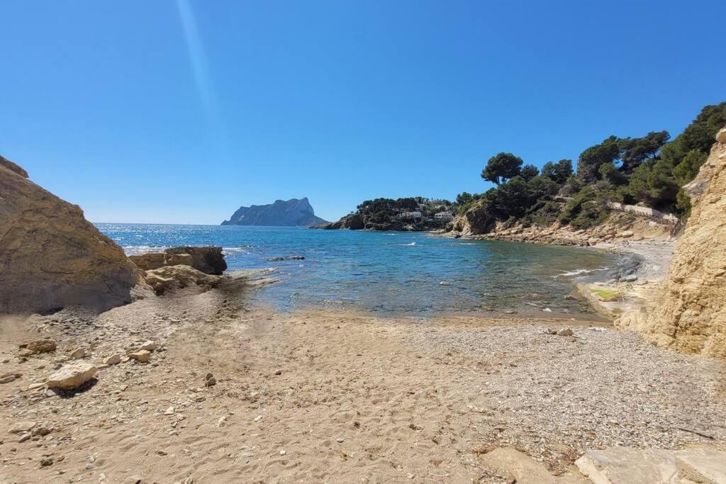 Casa Caledonia - Appartement Dans Villa Avec Jardin Arbore Et Piscine A 500 M De La Mer Benissa Exterior foto